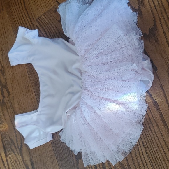 Dance leotards for child size 6 - Picture 3 of 11